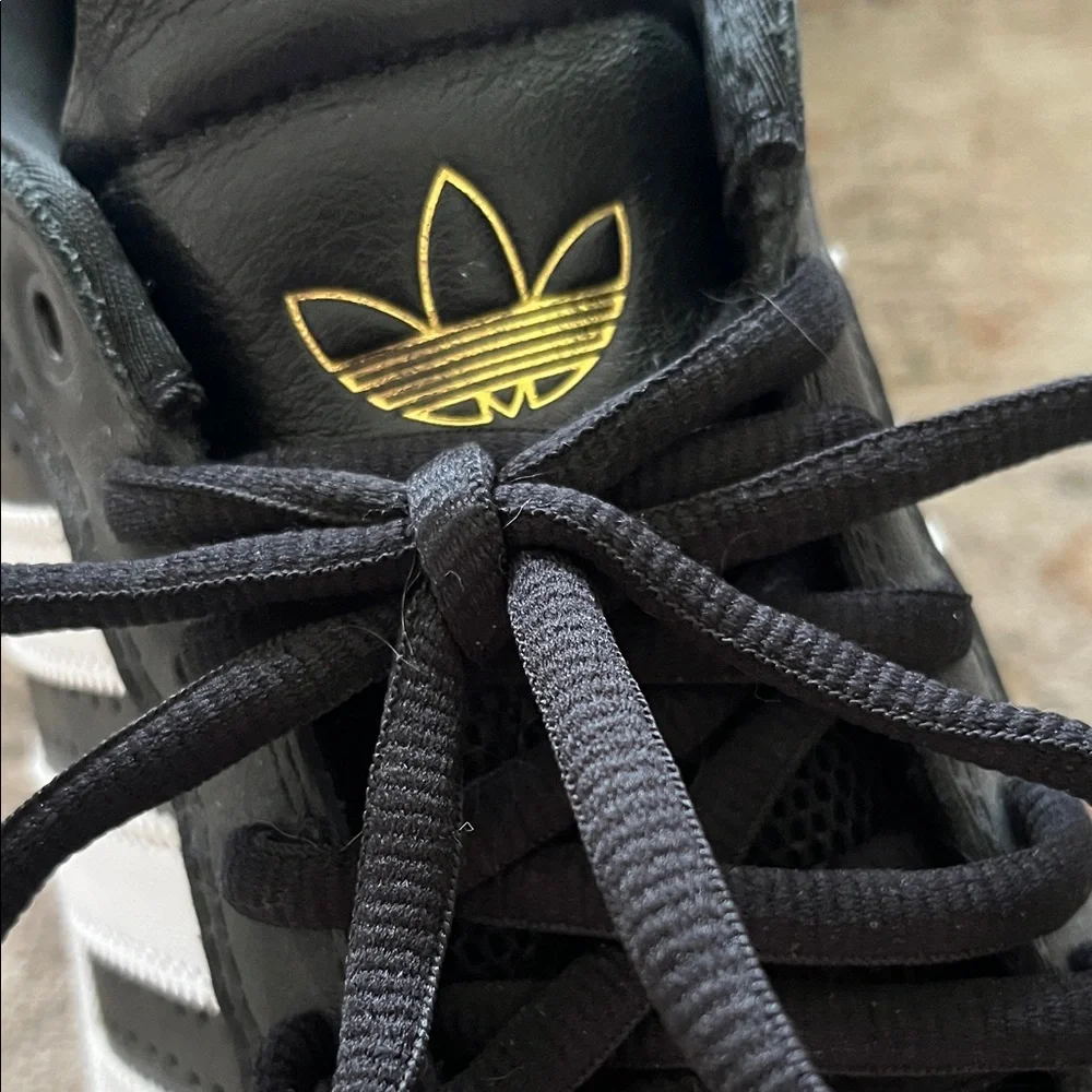 Adidas Men's Black and White Tyshawn Sneakers - Picture 7 of 8